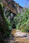 Ущелье Cascade des Nymphes, парк Isalo (531x800 150Kb)