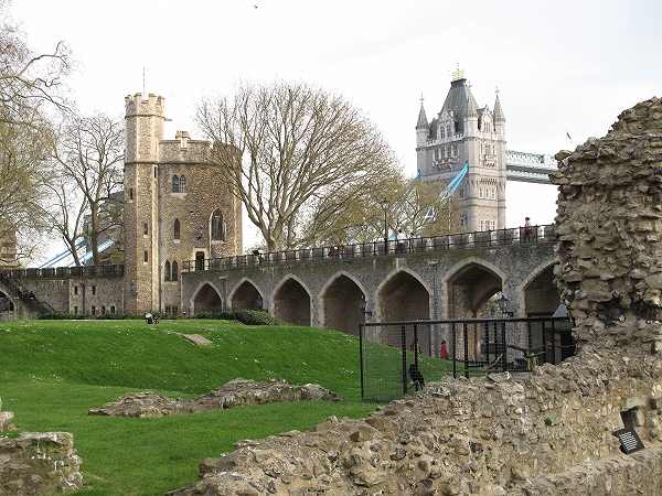 ����� � ����