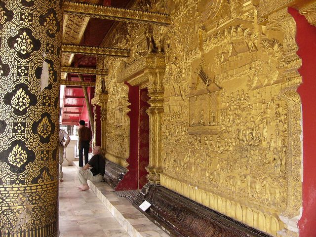 Луанг Прабанга, храм Wat May.