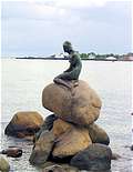 Памятник Русалочке - символ Копенгагена, Дания. (562x725 114Kb)