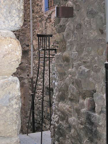 ��� ��� ��������! Besalu, �������.