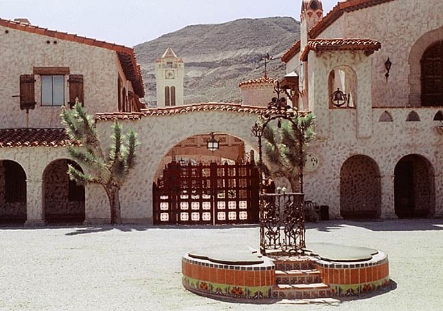 Замок Скотти (Scotty's Castle), США. | США | фотографии к рассказам ...